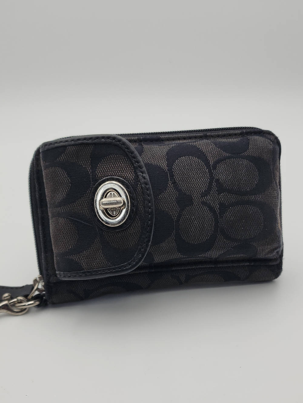 COACH Campbell gnature Logo Canvas Jacquard Wristlet Phone Wallet Turn Lock